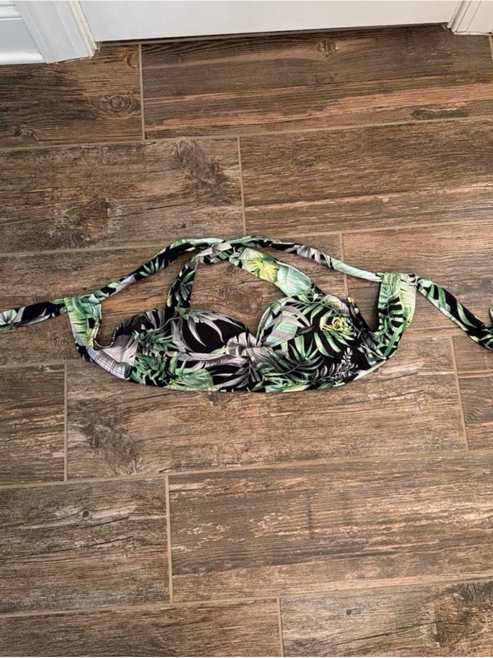 Gibson Latimer Tropical Leaf Bikini Top - Green & Black